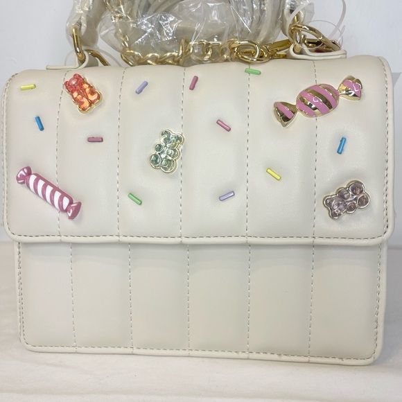 Betsey Johnson Viral Gummy Bear Candy Cream Crossbody Bag with Ice Cream Charm - Picture 4 of 12